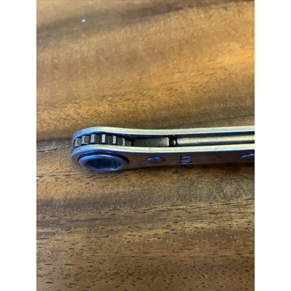 Snap-On R-1214 USA 3/8" 7/16" Ratcheting Box End Wrench 6 Point - Picture 4 of 8